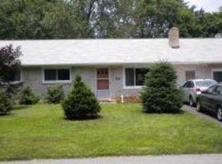 2236 Blossom Valley Rd, Lancaster, PA 17601