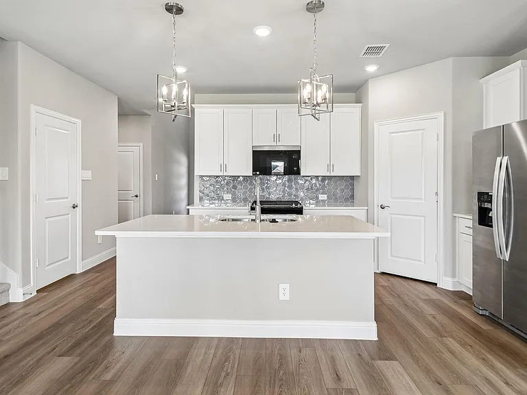6206 Castamere Dr — Photo 8