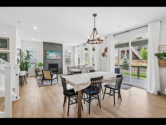 3rd image of 9381 Umber Way