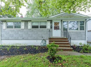87 Edgerton Blvd, Avenel, NJ 07001