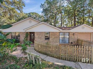 513 3rd St, Fairhope, AL 36532