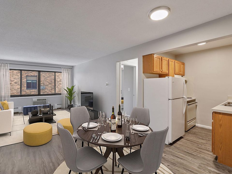1st image of 912 22nd Ave S APT 107