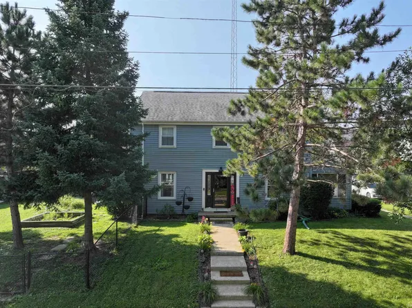 724 N Center St, Plymouth, IN 46563