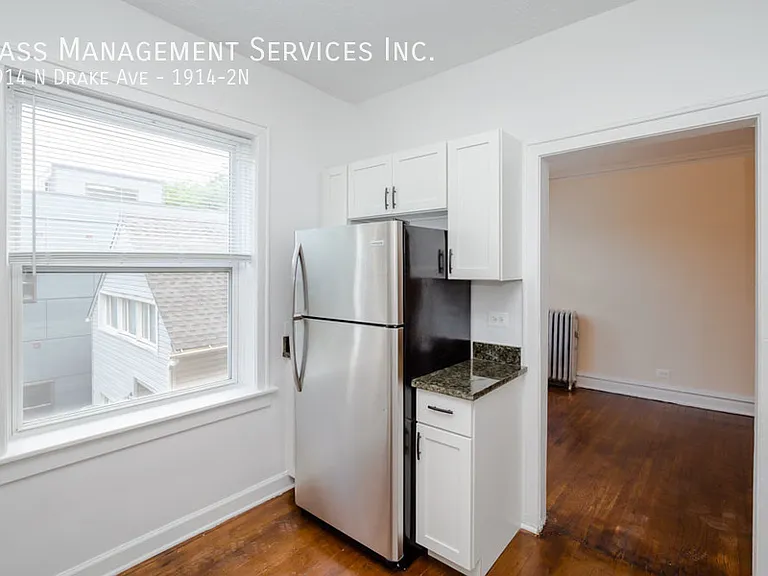 1914 N Drake Ave #2N — Photo 2