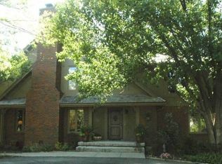 2810 N Fox Point Cir, Wichita, KS 67226