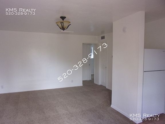 4th image of 3536 E Blacklidge Dr #4