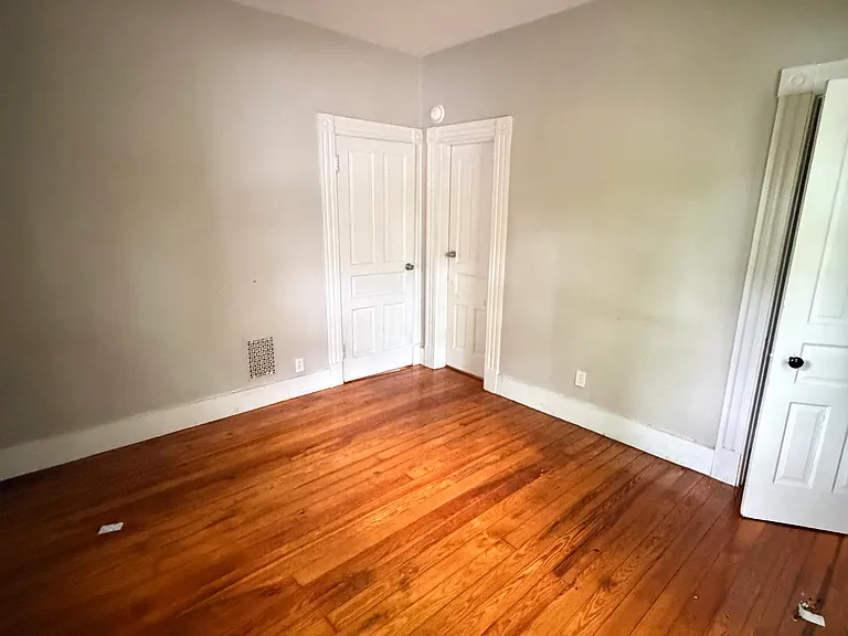 211 Alden Ave #1 — Photo 14