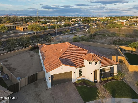 3rd image of 3130 E Valencia Drive