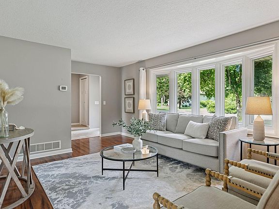 4th image of 7141 Rice Lake Dr