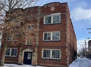 1369 W 112th St, Cleveland, OH
