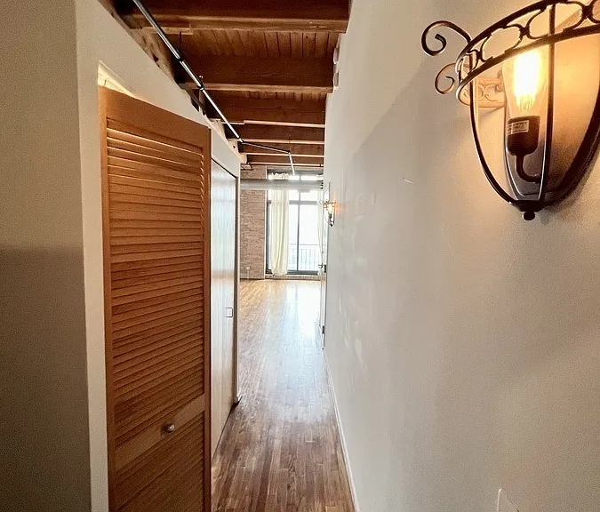 1250 W Van Buren St #415 — Photo 12