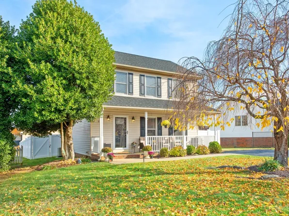 1905 Monroe St, Waynesboro, VA 22980