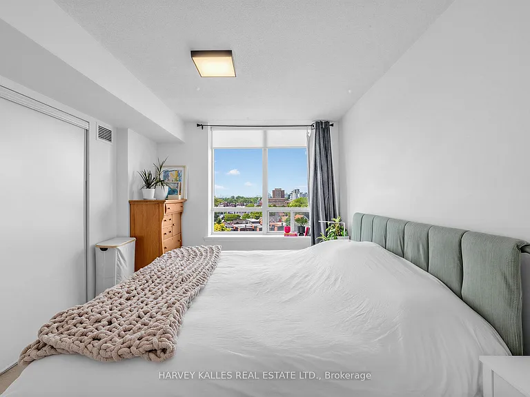 1369 Bloor St W #905 — Photo 21