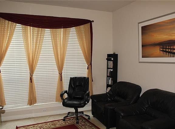 4th image of 3720 Turetella Dr