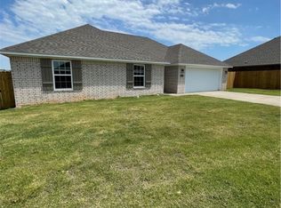 2108 Brown Bear Ln, Gentry, AR 72734