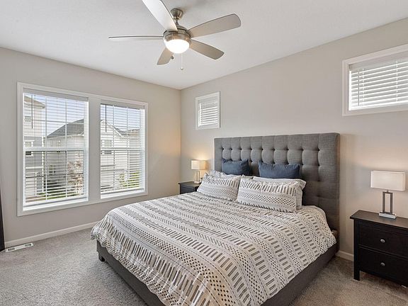 5th image of 8066 Arrowwood Ln N