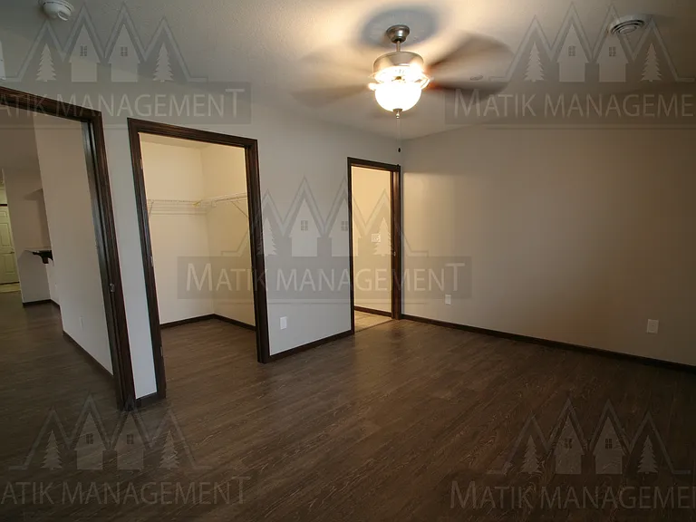 2581 Hawk Ridge Ct SE — Photo 19