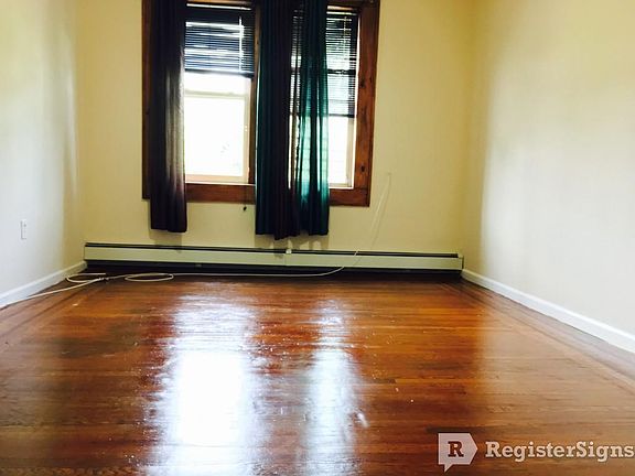 2nd image of 659 Sanford Ave