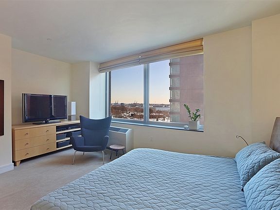 4th image of 30 Little West St #7E