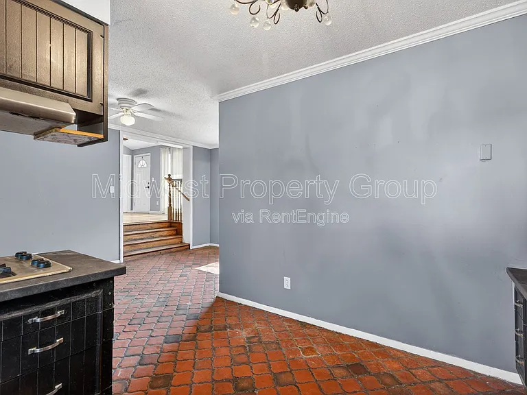 153 Bascom Dr — Photo 6