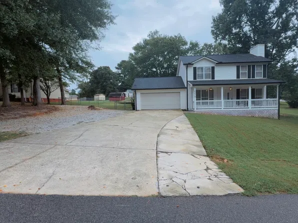5579 Farm House Ln, Oakwood, GA 30566