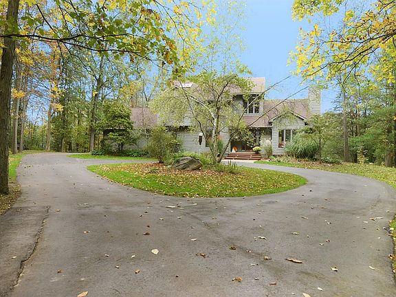 3rd image of 3354 Timberwood Ln