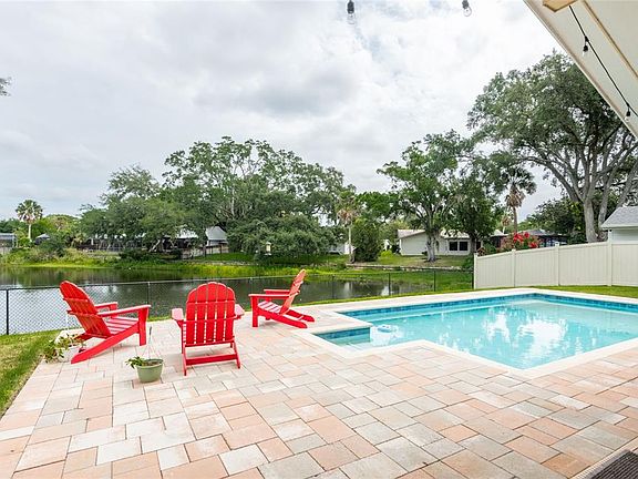 3rd image of 3605 Schefflera Rd