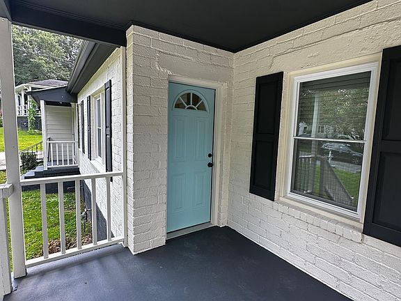 2nd image of 256 Bellvue Dr SE