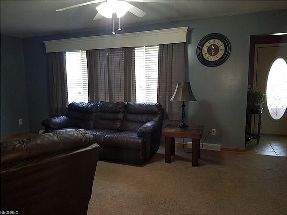 5th image of 1189 Lynn Dr