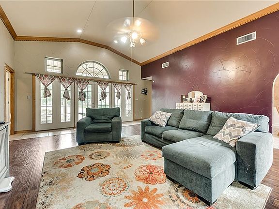 2nd image of 2534 County Road 103