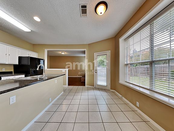 5th image of 3406 Broadview Ct