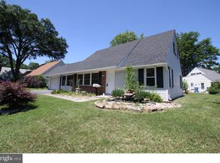 85 Birch Dr, Levittown, PA 19054