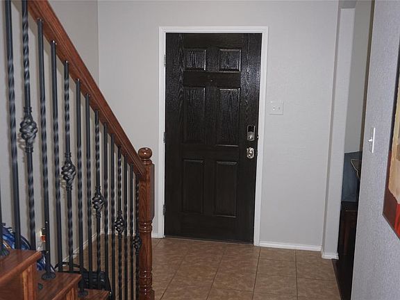 4th image of 12056 Henderson Dr