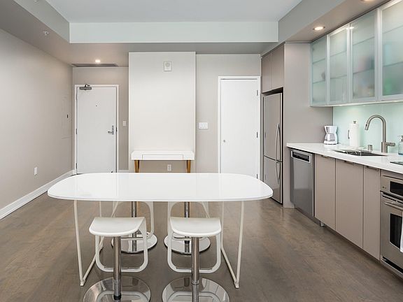 5th image of 575 6th Ave Unit 1007