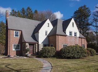 636 Dedham St, Newton, MA 02459