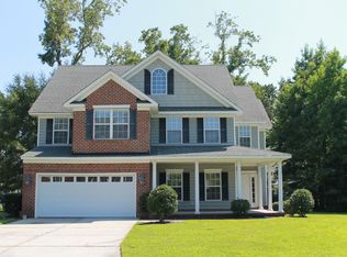 1033 Stratem Ct, Virginia Beach, VA 23451