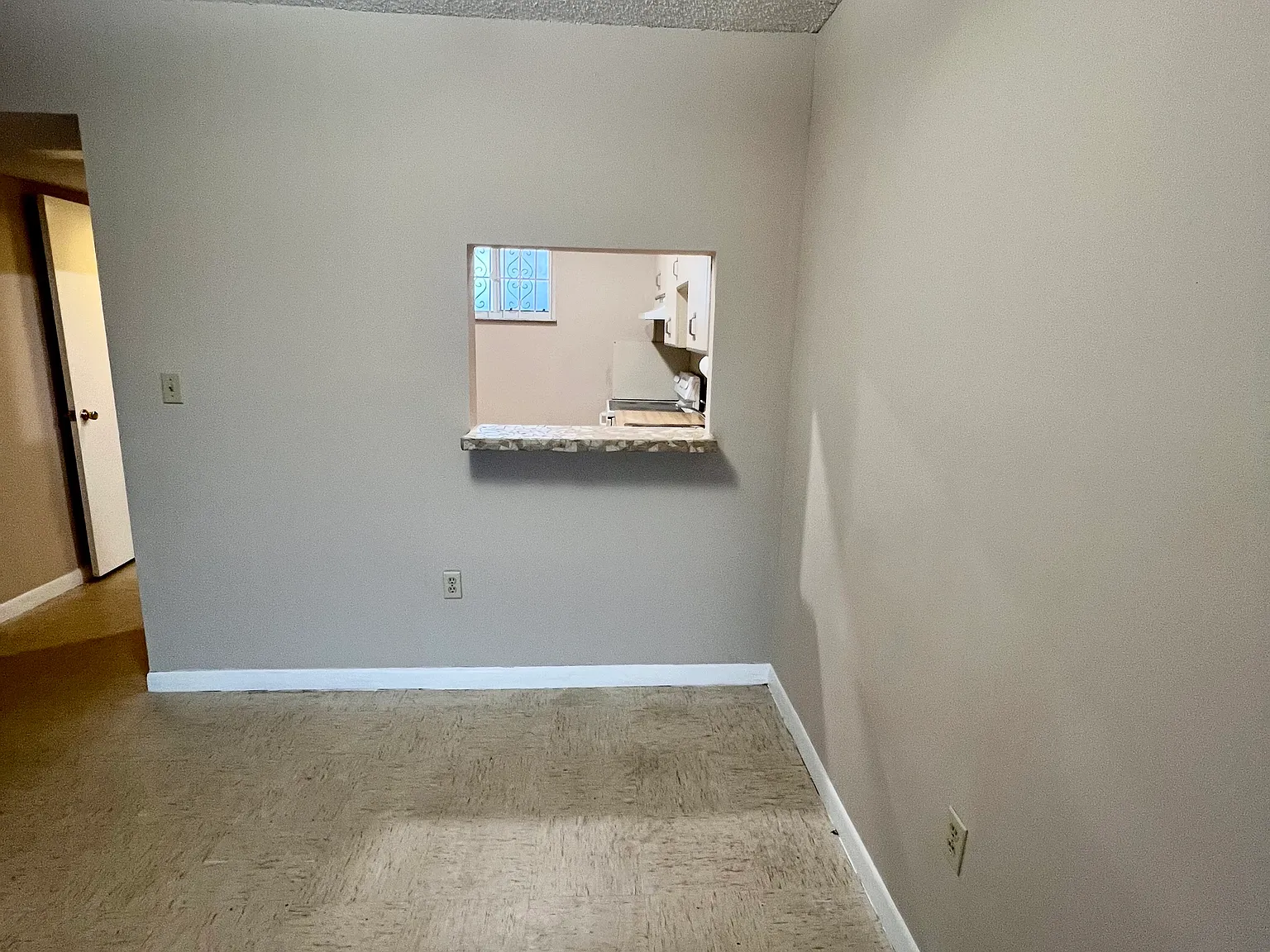 2 bed, 900 sqft, $1,750 — Photo 2