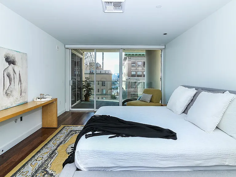 6250 Hollywood Blvd #11N — Photo 24