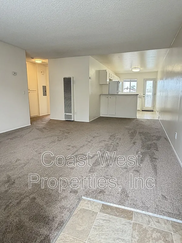Building Photo - 495 Chestnut Ave #D