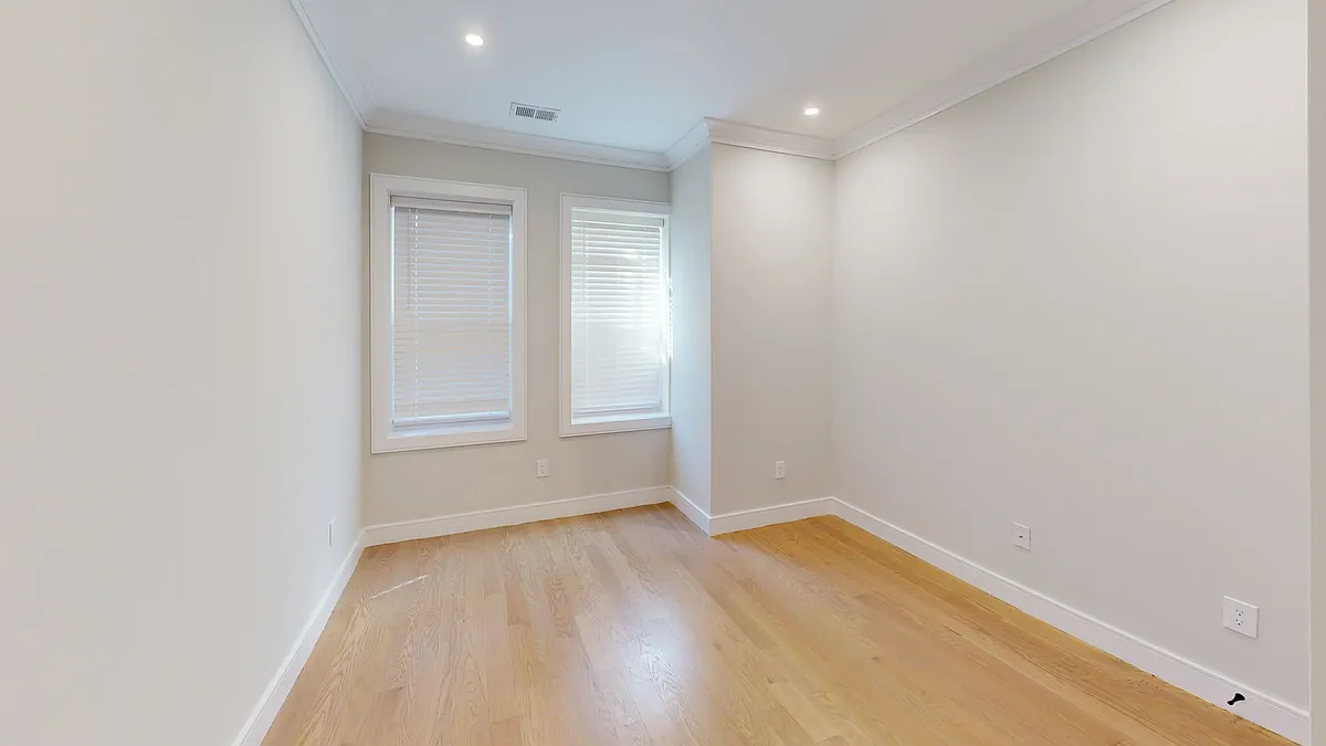 Building Photo - 161 Allston St #3