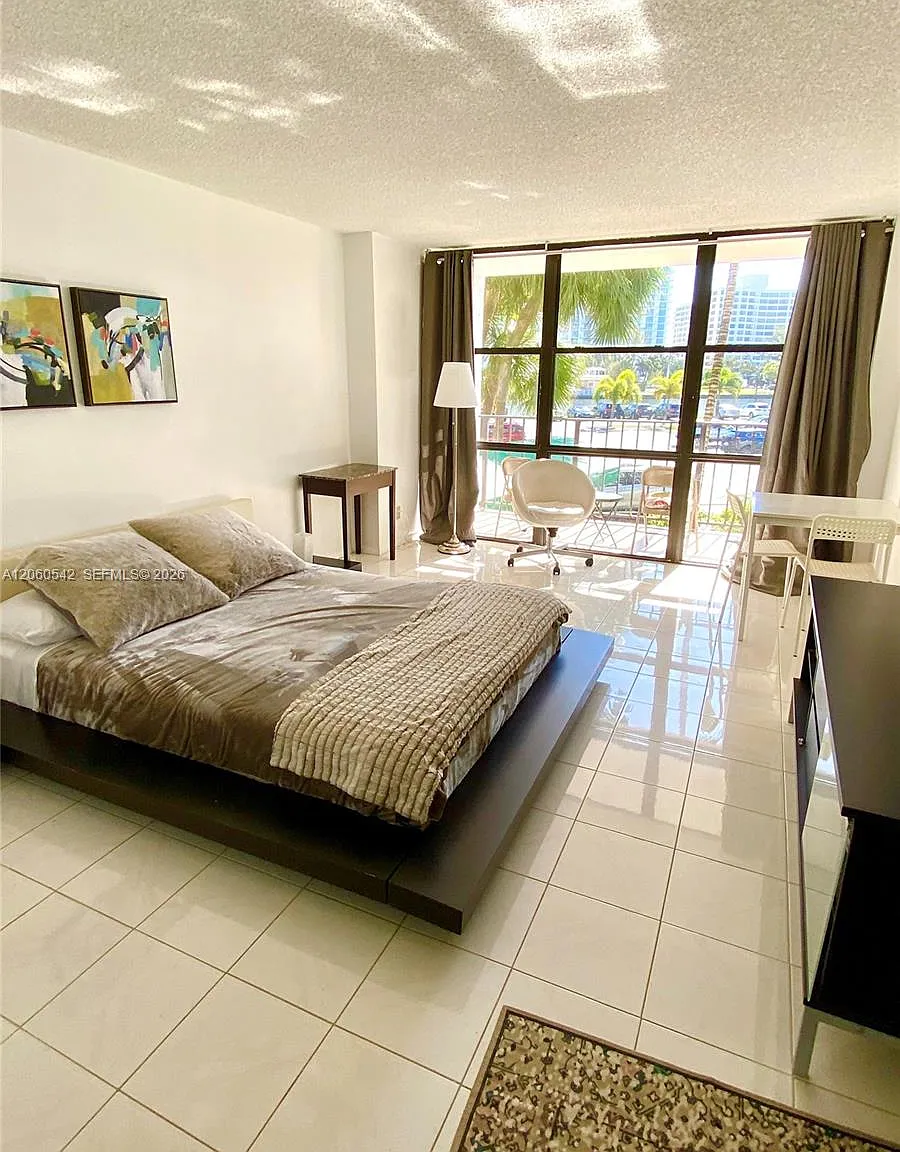 Oceanview Park Condo — Photo 3