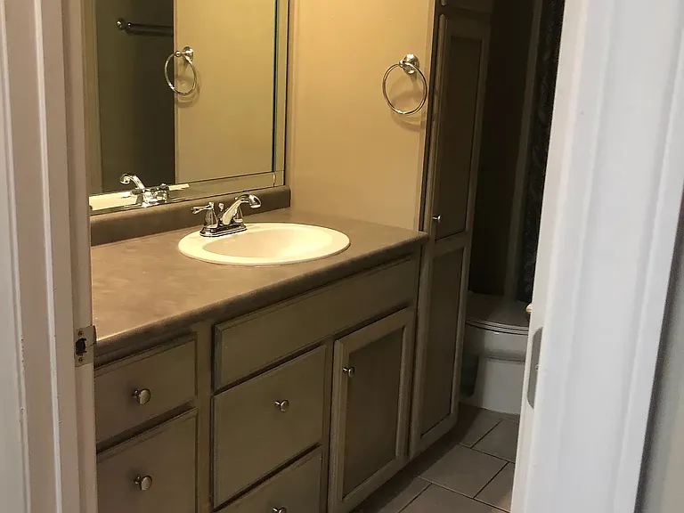 3621 Beacon St — Photo 10