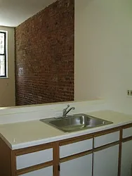 Rented by Tower Brokerage