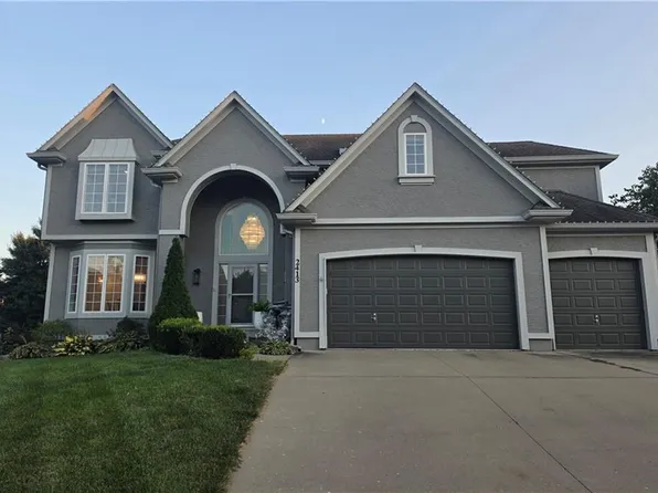 2413 SW Regency Dr, Lees Summit, MO 64082