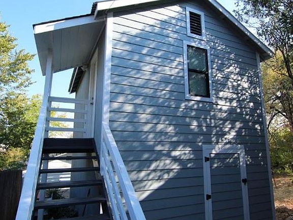 4th image of 1559 Willis St #B