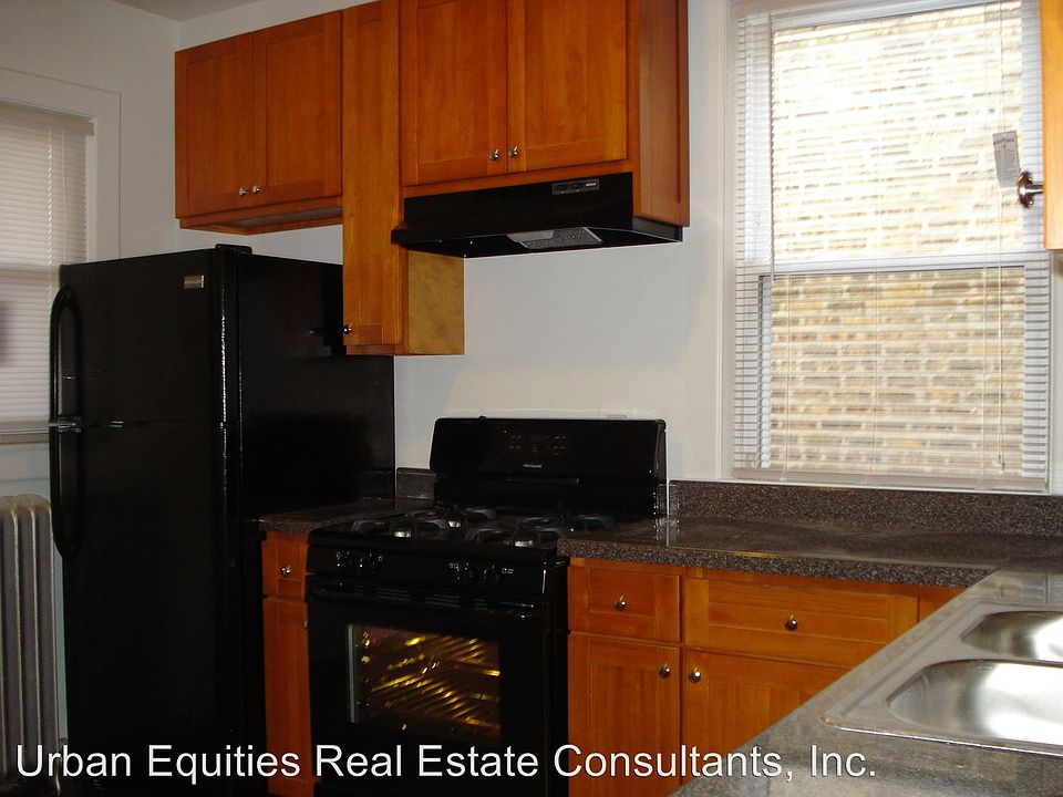 2nd image of 6720 N Campbell Ave APT 2