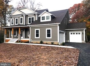 7137 Woodland Dr, Springfield, VA 22151