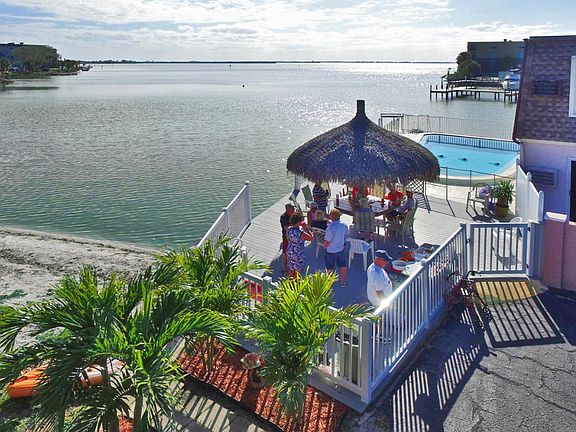 2nd image of 390 W Cocoa Beach Cswy #152