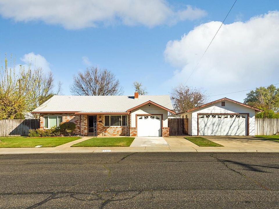 1st image of 131 Gross Ave