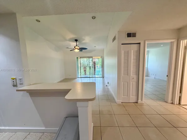 10765 Cleary Blvd, Fort Lauderdale, FL